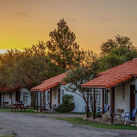 Antelope Lodge Alpine Buitenkant foto