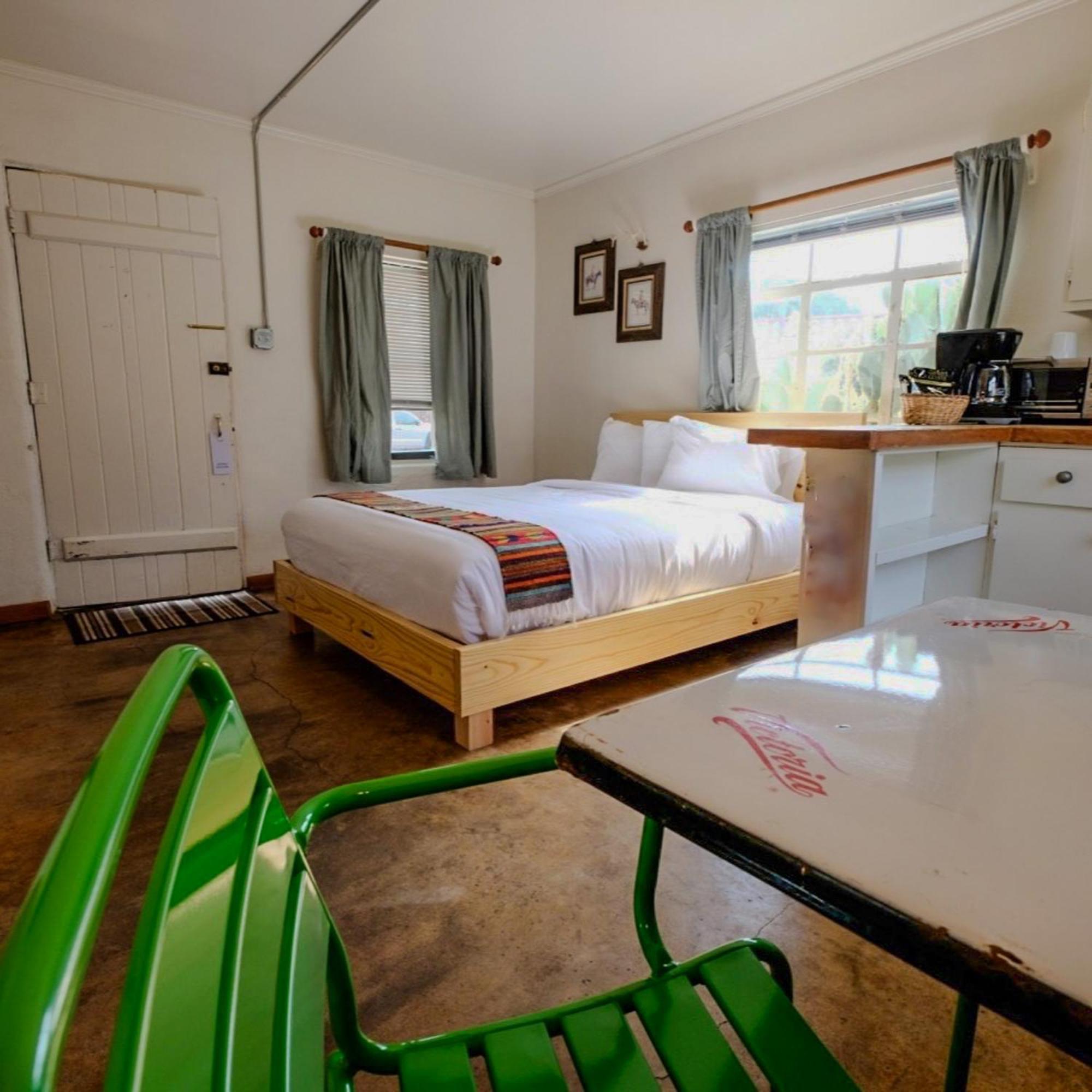 Antelope Lodge Alpine Buitenkant foto