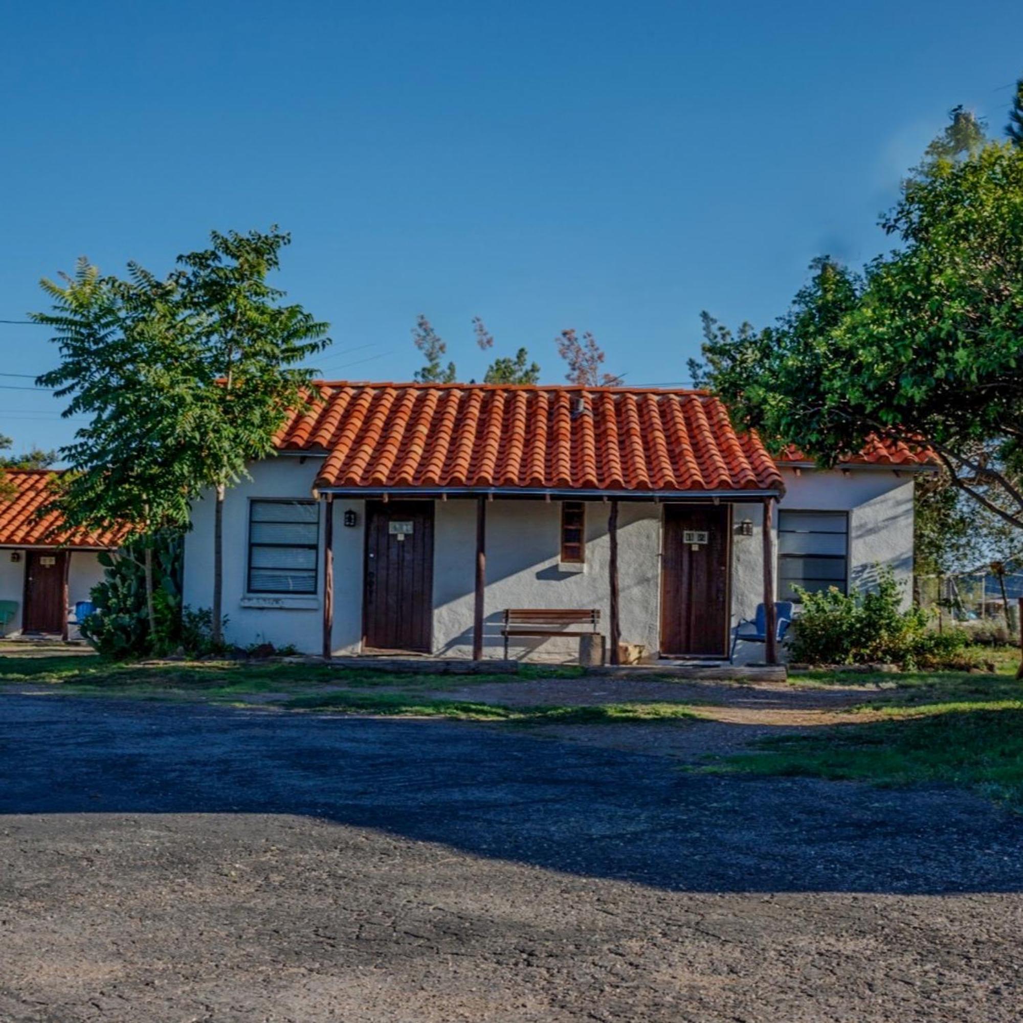 Antelope Lodge Alpine Buitenkant foto