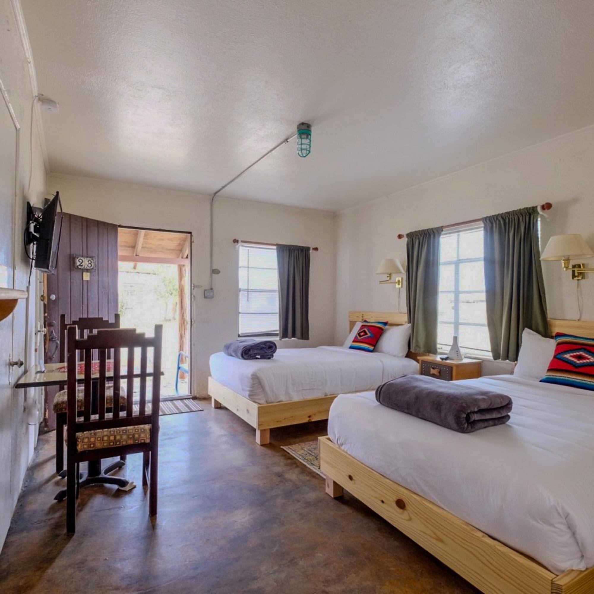 Antelope Lodge Alpine Buitenkant foto